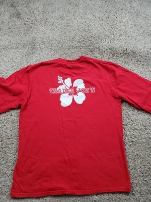 Camiseta Trader Joes Grande Para Hombre Roja Manga Larga Cuello Redondo Empleado de Hibisco Foto 1 de 4