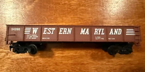 HO Scale Lifelike Western Maryland 54260 40' Gondola with Coal load - Picture 1 of 7