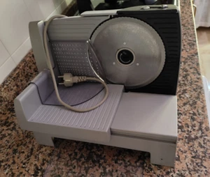 Affettatrice sgl AXIA 230V-50Hz 100W - Foto 1 di 4