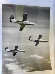 SAAB 105 Jet Light Attack 1960's Thuresson Black White Photo Swedish Aircraft - Picture 1 of 10