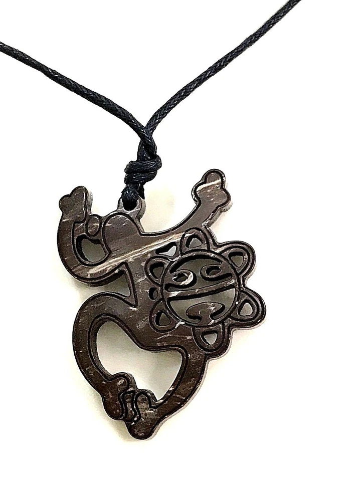 COLAR PINGENTE DE MADEIRA DE COCO PORTO RICO COQUI TAINO E SOL LEMBRANÇAS  - Imagem 1 de 1