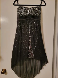 Deb Dress size medium  - Picture 1 of 3