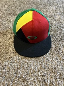 Gorra ajustada multicolor Oakley Rasta Jamaica Surfer Flexfit 7 1/4 7 5/8 - Imagen 1 de 6