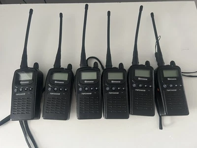 Simoco Walkie Talkies For Parts Only X6 - Image 1 of 2