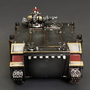 Razorback Painted Model - Detailed Hand-Painted Collectible Figure - Picture 1 of 7