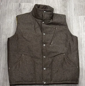 Neu ohne Etikett Battenwear Daunenweste Herren M hergestellt in Japan Latten-Daunenweste braun grau - Bild 1 von 5