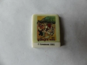 FÈVE ANCIEN  CINEMA GAUMONT AFFICHE CINEMA LE CAVALIER NOVICE 1995 - Picture 1 of 1