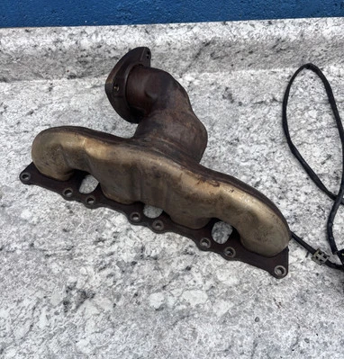 Colector de escape del motor Porsche Cayenne 2003 2004 2005 2006 4,5 conductor izquierdo OEM Foto 1 de 4