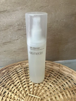 LAURA MERCIER CEPILLO DE MAQUILLAJE LIMPIADOR 8,4 OZ SIN CAJA NUEVO Foto 1 de 3