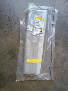 NUEVO GM OEM 2018-23 EQUINOX PASAJERO PUERTA TRASERA MOLDURA INFERIOR 84853272 - Imagen 1 de 10