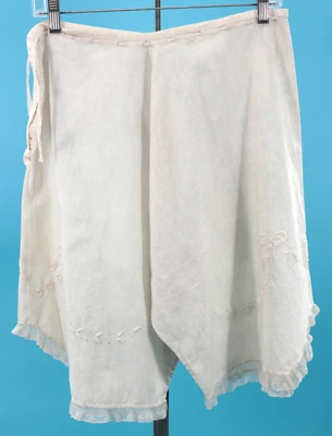 Винтажные женские кремовые хлопковые блумеры/трусики на шнурке начала 1900-х размер 30,5 макс. - Изображение 1 из 4