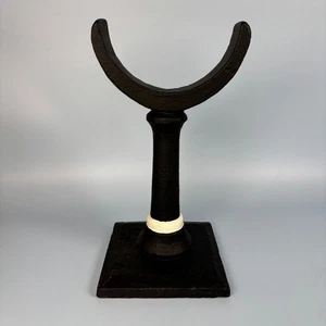 ANTIQUE INDUSTRIAL CAST IRON STAND - GREAT FOR DISPLAY, HATS ETC - Picture 1 of 14