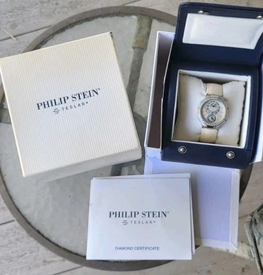 Часы Philip Stein с круглым циферблатом Teslar с бриллиантовым ободком - Изображение 1 из 4