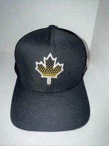 Nike Mütze Kappe schwarz klassisch 99 Dri Fit Team Kanada Hockey nicht verstellbar goldfarbenes Logo gebraucht, in einwandfreiem Zustand - Bild 1 von 5