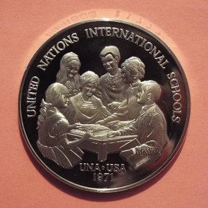 1971 U.N. "INTERNATIONAL SCHOOLS" Sterling Silver Medal FRANKLIN MINT - Picture 1 of 12