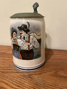 Cerveza de piedra alemana con tapa de peltre Stein pintada a mano hombre mujer bailando 10/20L de colección - Imagen 1 de 13