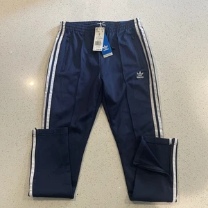 SALE!! Adidas Adicolor Woven Back Cuff Joggers Women Size Small GD2368 - Picture 1 of 6
