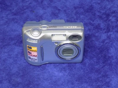 USED WORKING NIKON COOLPIX E4600 DIGITAL CAMERA 4MP - Image 1 of 4