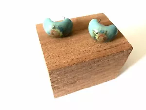 Blue Floral Secret Garden Vintage 70's Lucite Stud Earrings - Picture 1 of 7