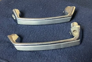 Tirador de puerta interior cromado Corvette - 1967 - Original - GM 3876569 3876570 - Imagen 1 de 4