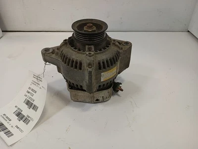 Alternator from 1994 Toyota 4 Runner 3.0L 12128682 - Image 1 of 4