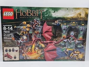 LEGO El Hobbit: La Montaña Solitaria (79018) Nuevo Sellado Caja Dañada - Imagen 1 de 24
