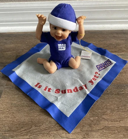 NFL ”TOUCHDOWN GIANTS!” NY  COMMEMORATIVE DOLL COLLECTION + BLANKET NEW + SOFA Cover