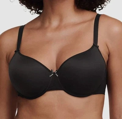 Sujetador de espuma viscoelástica invisible básico negro Chantelle para mujer talla 34D Foto 1 de 4