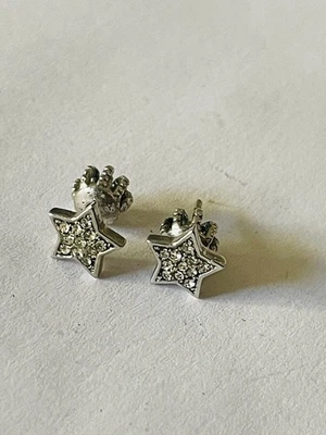 Aretes estrella estrás icónicos de alta costura JUICY Foto 1 de 4