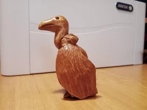 Estatuilla de buitre en madera artesanal. Decoración única - Imagen 1 de 8