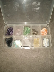 10 Farben Steinsammlung Set Kristalle, Calcit, Rosenquarz, Pyritamethyst - Bild 1 von 19