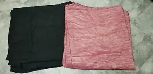 Zwei 7 Fuß rechteckige Tischdecken schwerer Knitterstoff Mauve und schwarz einfarbig - Bild 1 von 4