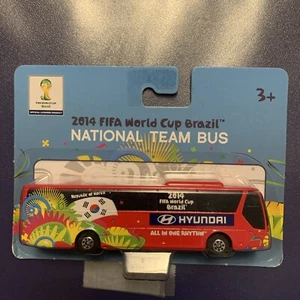 Maisto 2014 FIFA WM BRASILIEN NATIONALMANNSCHAFT BUS NEU IN VERPACKUNG - Bild 1 von 2