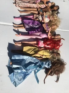 Gebrauchte dünne Puppen - Bild 1 von 10