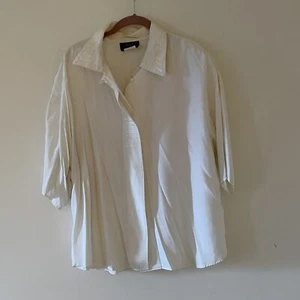 Younique, Size 18/20, Vintage Shirt Blouse, Cream, Embroidered, Shoulder Pads - Picture 1 of 11