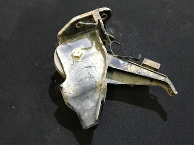 Mitsubishi Space Wagon 1994 Engine Mounting and Transmission Mount FR274845-99 - Photo 1/4