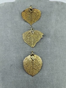 Vintage Trio of Goldtone Leaf Pendants Nature Inspired Boho Botanical Jewelry - Bild 1 von 8