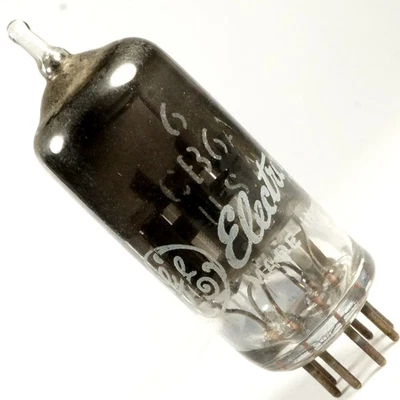 Tubo de vacío GE 6CB6A de colección probado débil EE. UU. Foto 1 de 2