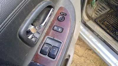 Driver Left Front Door Switch Driver's Window Fits 05-09 MONTANA 10292565 - Image 1 of 4