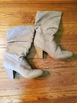 Preowned Womens Rampage Venice Slouch Boots Mid Calf Gray Tan Suede Look 10 - Image 1 of 4