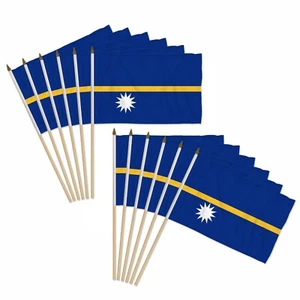 Paquete de 12 banderas de palo de campo portátiles Nauru de 12x18 pulgadas - Imagen 1 de 2