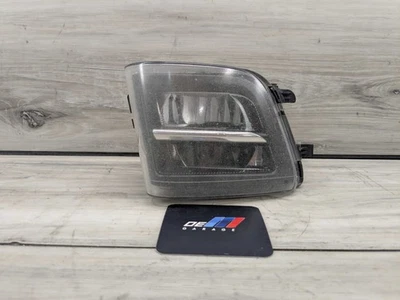 Luz antiniebla LED 13-15 OEM BMW F01 F02 740 750 M760 B7 pasajero delantero derecho Foto 1 de 4