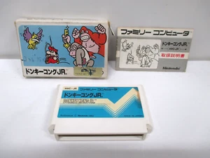 NES -- DONKEY KONG JR. -- Box, Manual. Famicom, JAPAN Game Nintendo. 10402 - Picture 1 of 24