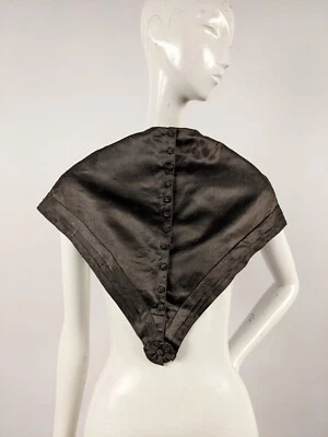 MANTO PELERINO DE SEDA FIGURADO PRE GUERRA CIVIL AÑOS 1840 PARA VESTIR Foto 1 de 4