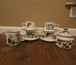 Florabunda Enoch Wedgewood  #tea #China #floral #botany #collectors - Picture 1 of 8