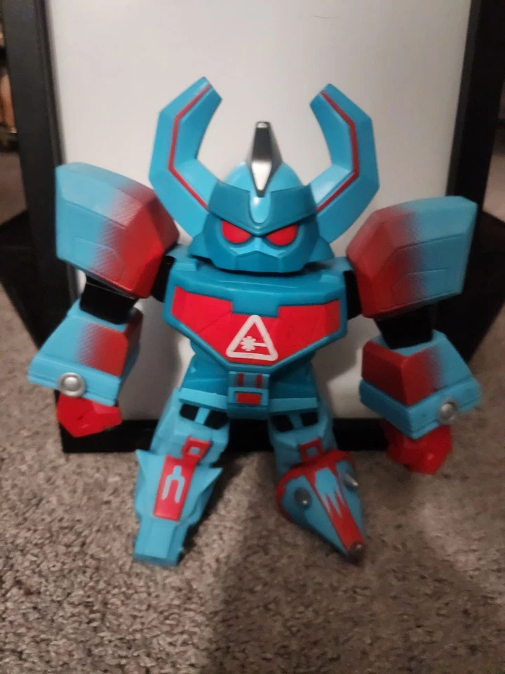 Mighty Morphin Power Rangers Megazord  Nerdist Tokyo Vinyl Figure 2016 Bandai - Image 1 of 4