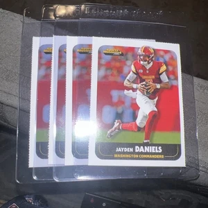Tarjetas de novato de fútbol americano de Jayden Daniels NFL 2025 Si para niños casi nuevo 1193 radiocontrol Washington - Imagen 1 de 12