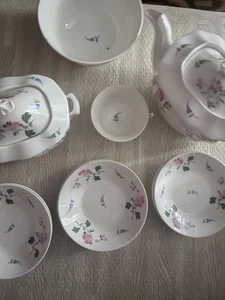 Porcelain Tea Set Teapot, Sugar, Bowls, Dalton Style, Simple Floral, China Well - Picture 1 of 20