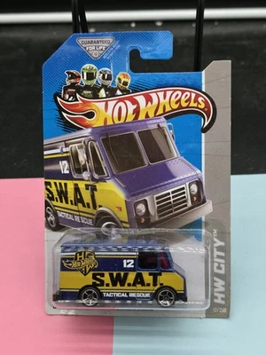 2013 HOT WHEELS HW CITY COMBAT MEDIC - Image 1 of 3