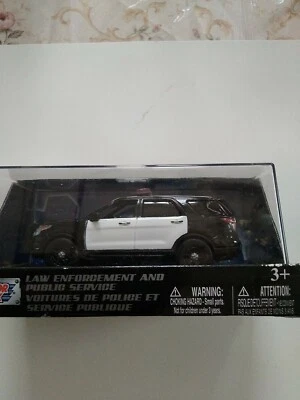 Motormax 1:43 Black/White  2015 Ford Explorer Police Interceptor. - Image 1 of 4
